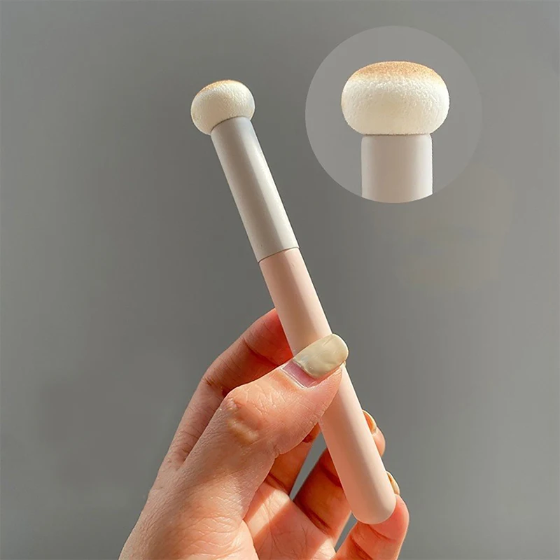Beauty Makeup Tools Use - Маленькая кисть для консилера в виде