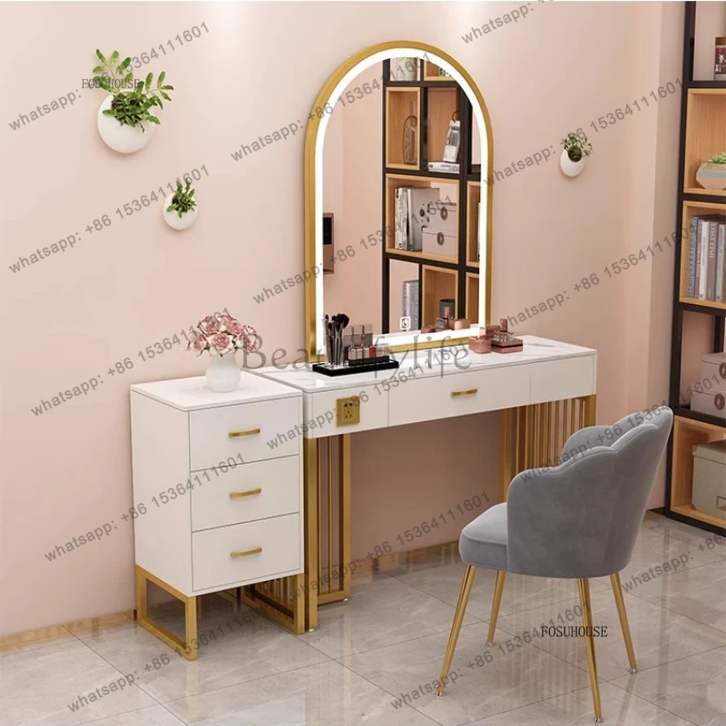 Профессиональный туалетный сто – обзор и цена Beauty Makeup Store