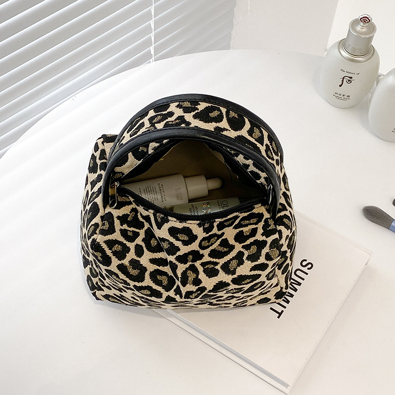 Леопардовая косметичка, роскош – обзор и цена Ysl Beauty Makeup Bag